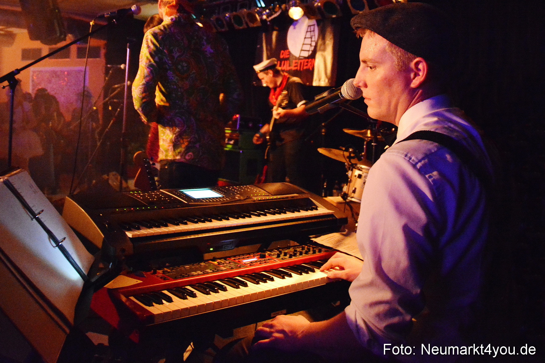 Weiberfasching Neumarkt 230217 0051