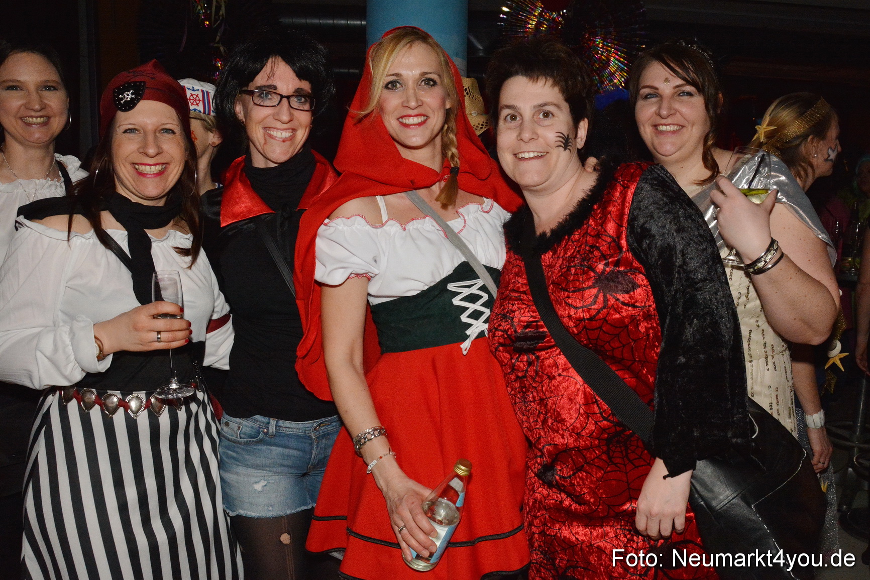 Weiberfasching Neumarkt 230217 0062