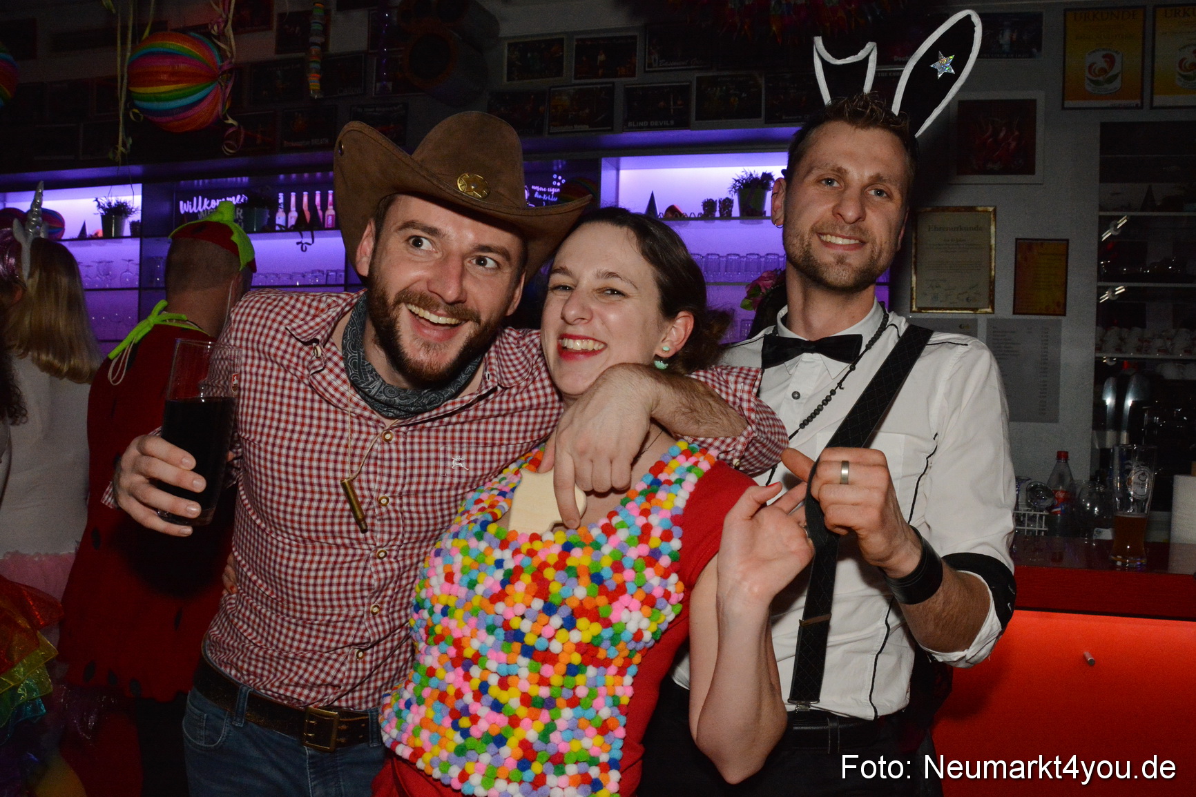 Weiberfasching Neumarkt 230217 0064
