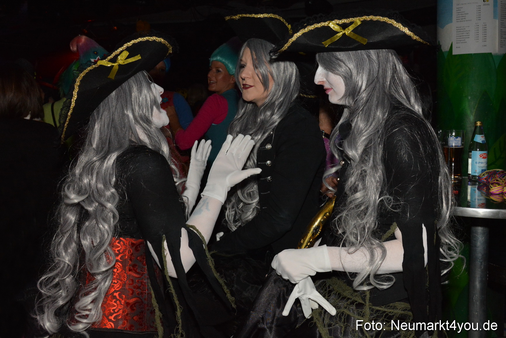 Weiberfasching Neumarkt 230217 0066