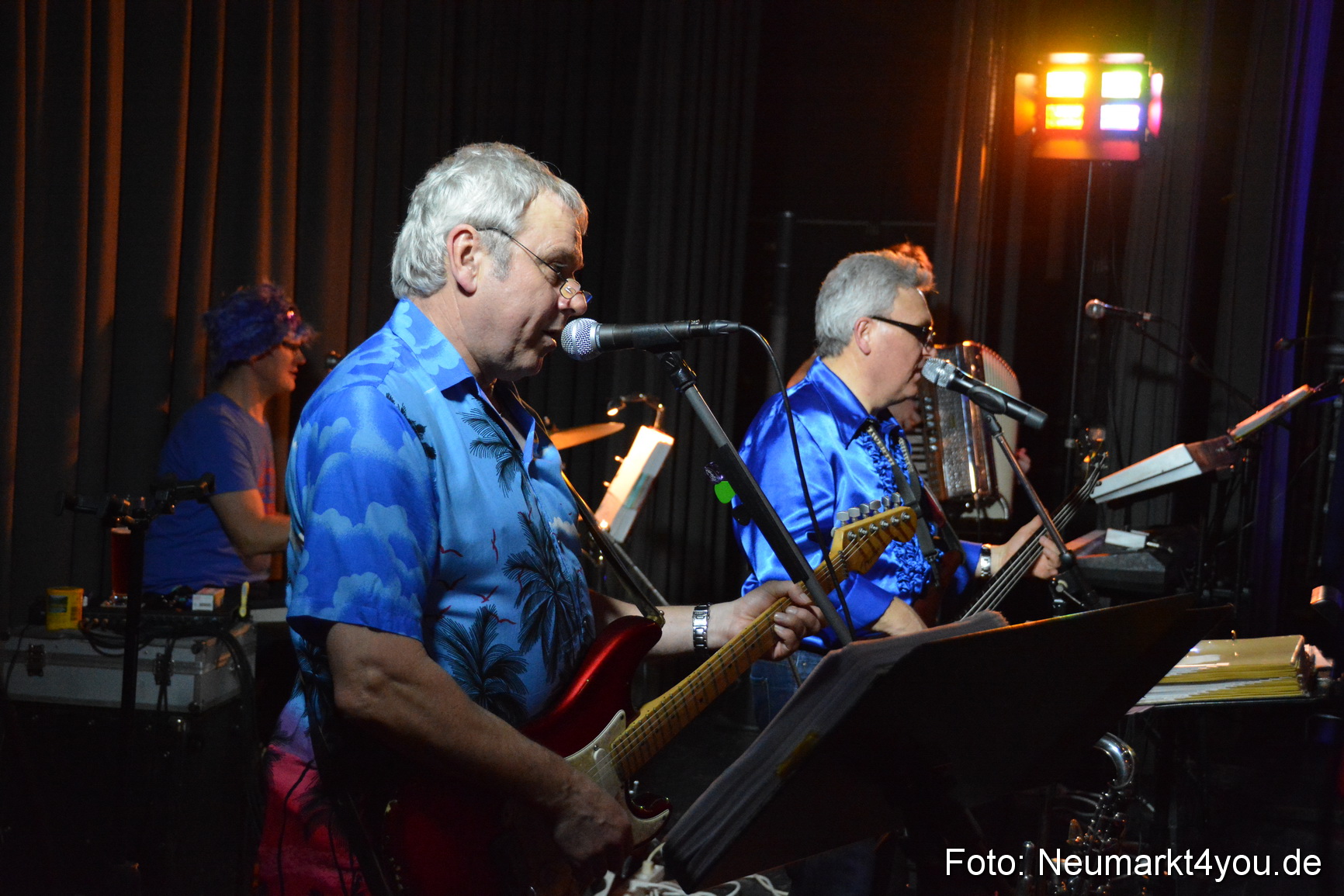 Weiberfasching Neumarkt 230217 0077