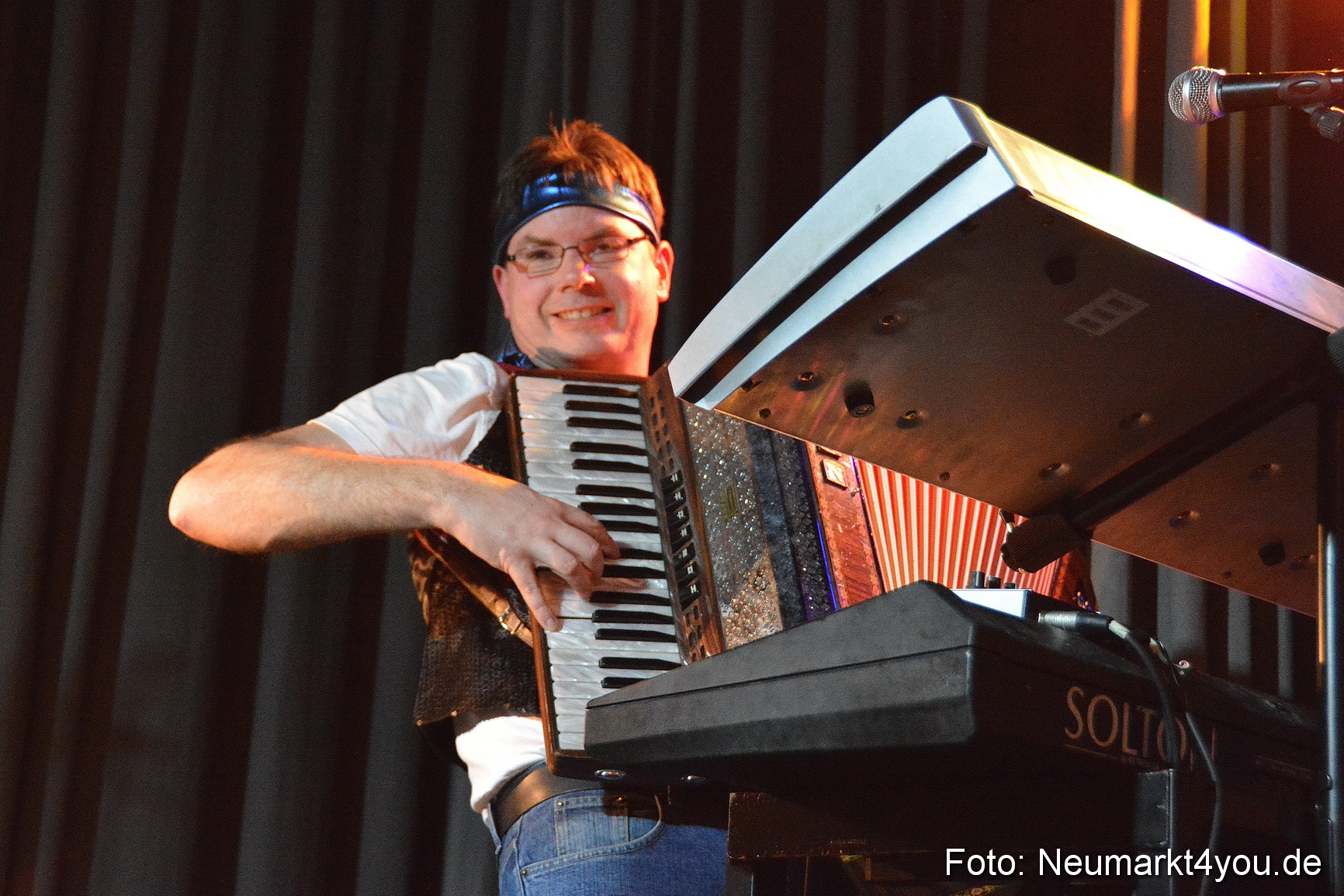 Weiberfasching Neumarkt 230217 0078