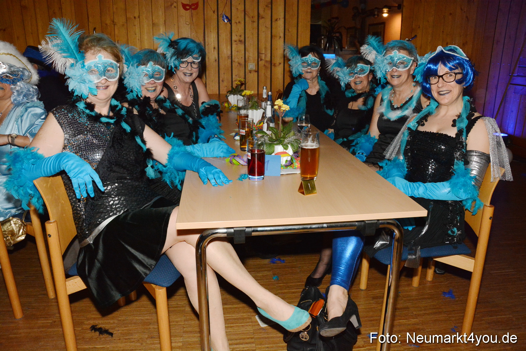 Weiberfasching Neumarkt 230217 0079