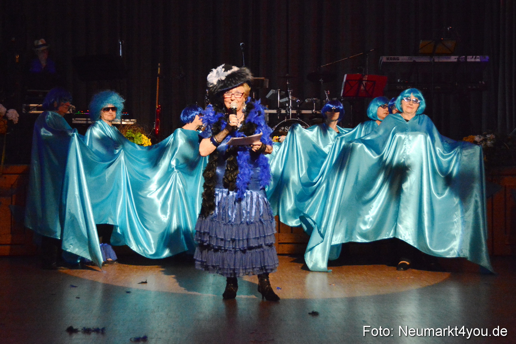 Weiberfasching Neumarkt 230217 0100