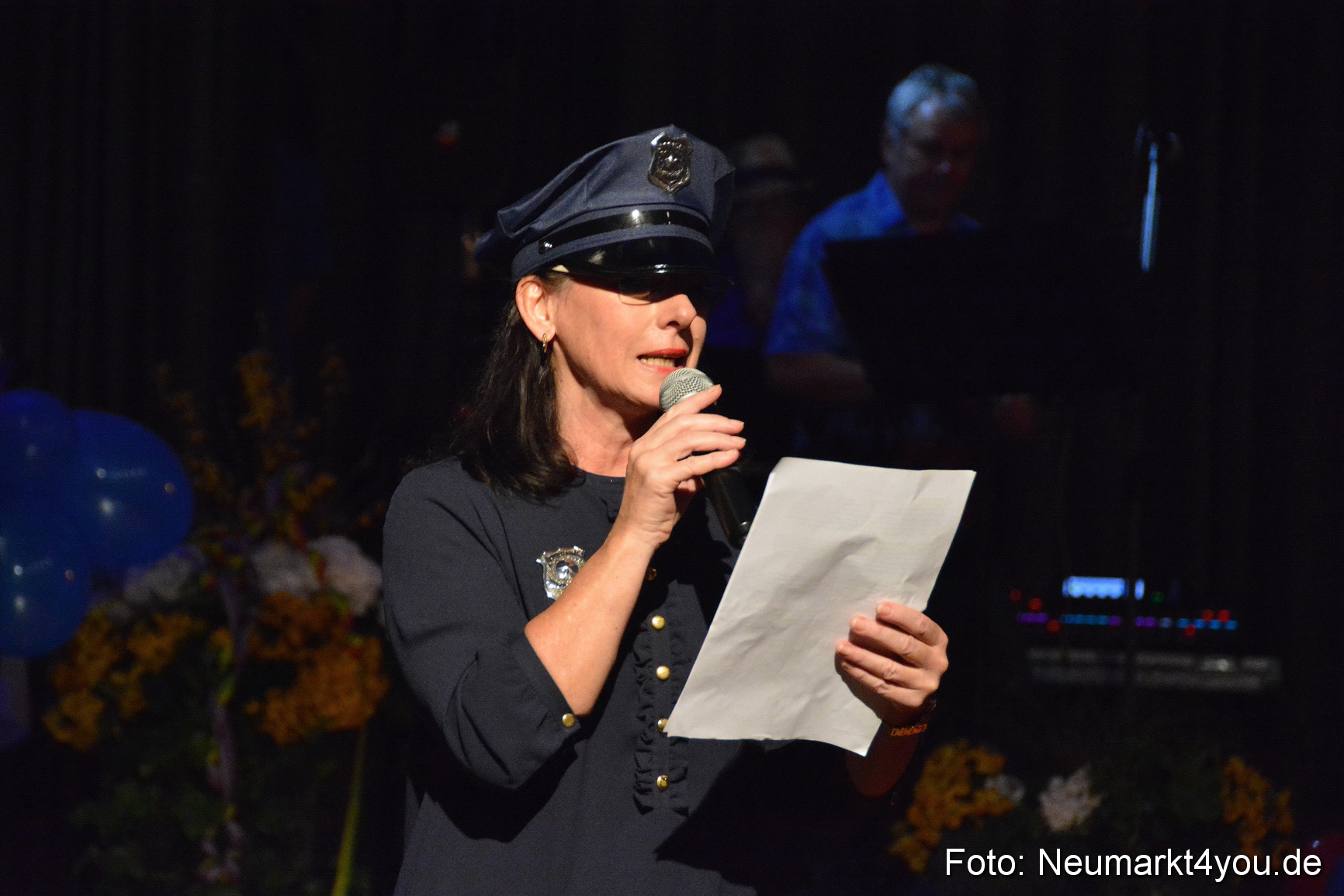 Weiberfasching Neumarkt 230217 0126