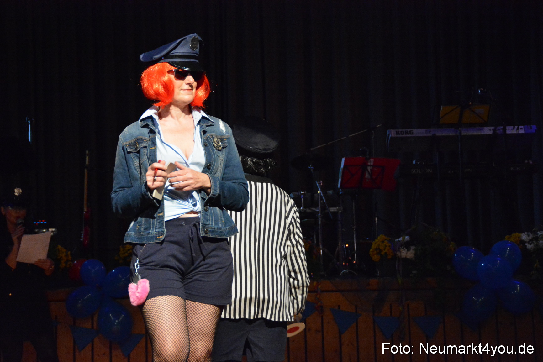 Weiberfasching Neumarkt 230217 0135