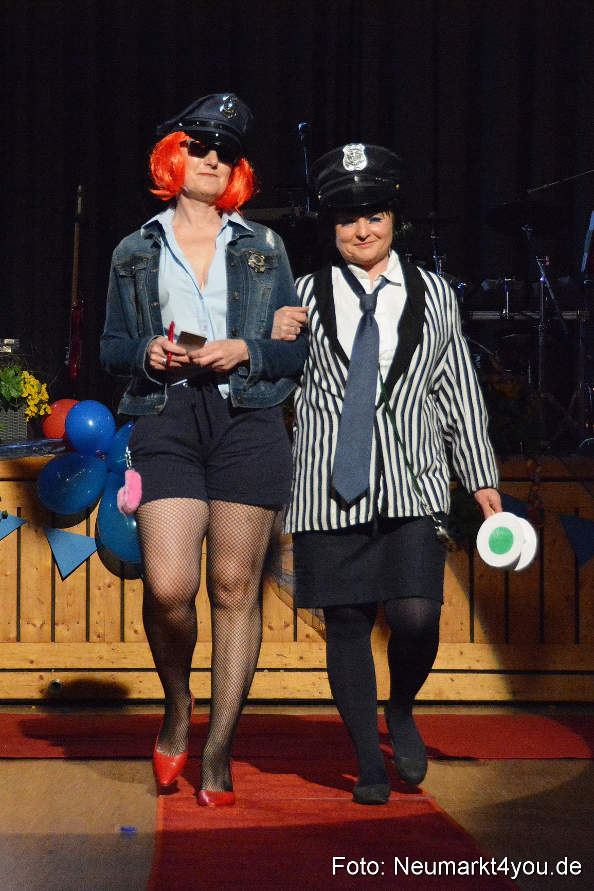 Weiberfasching Neumarkt 230217 0136