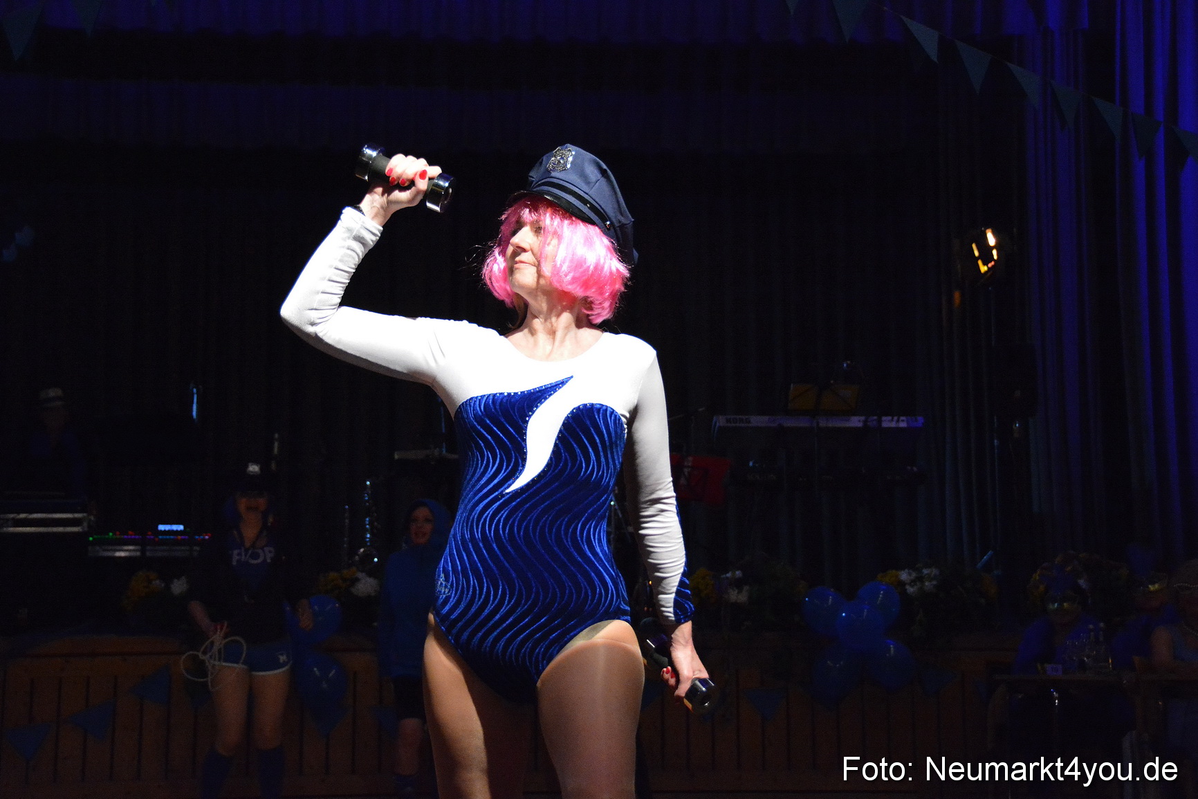 Weiberfasching Neumarkt 230217 0140