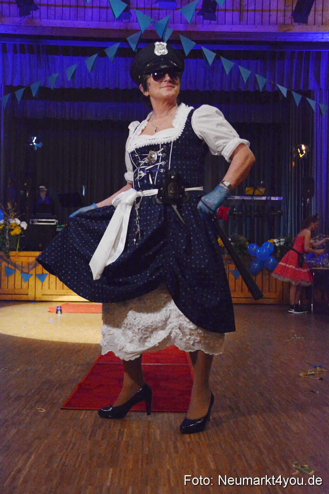 Weiberfasching Neumarkt 230217 0143