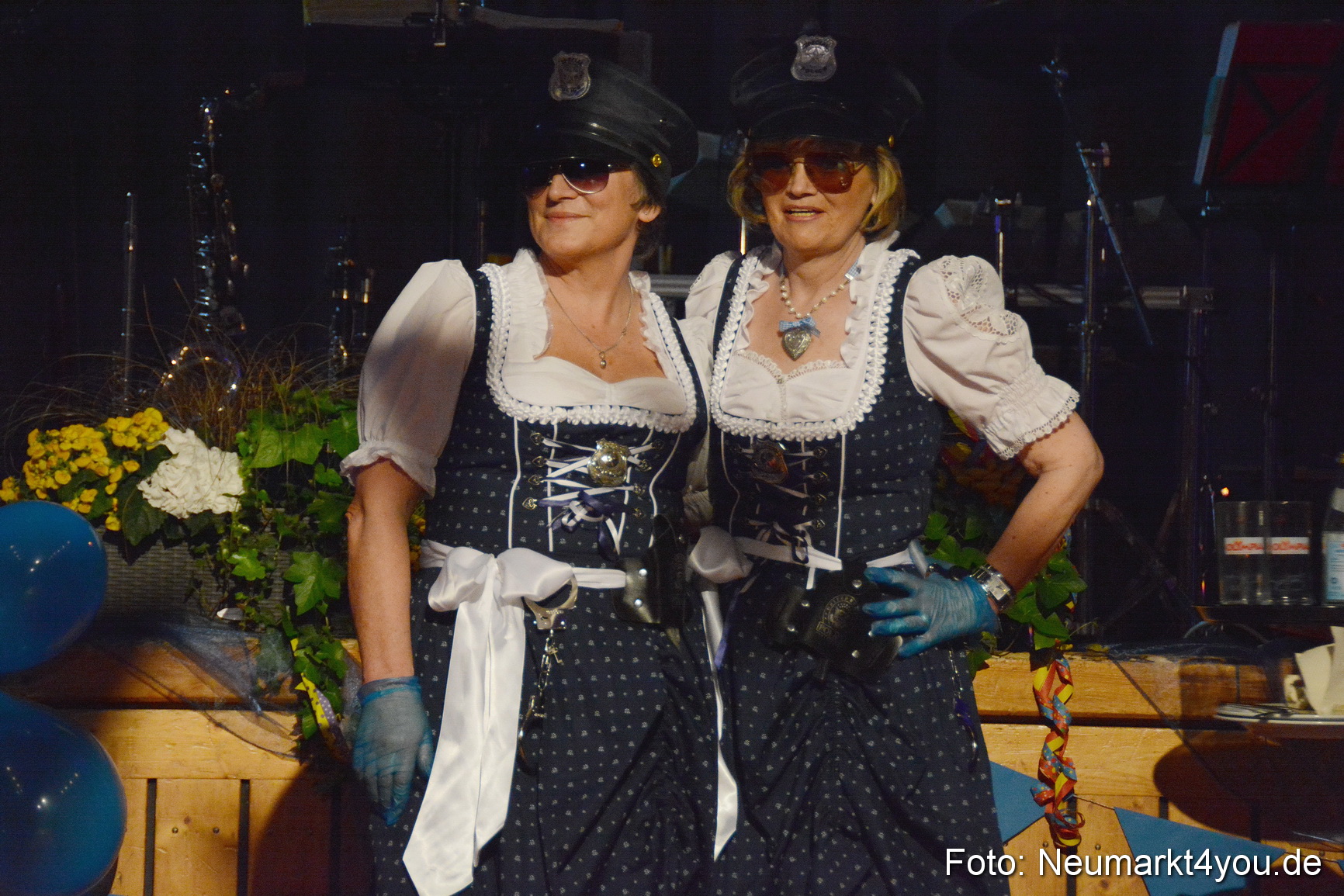 Weiberfasching Neumarkt 230217 0144