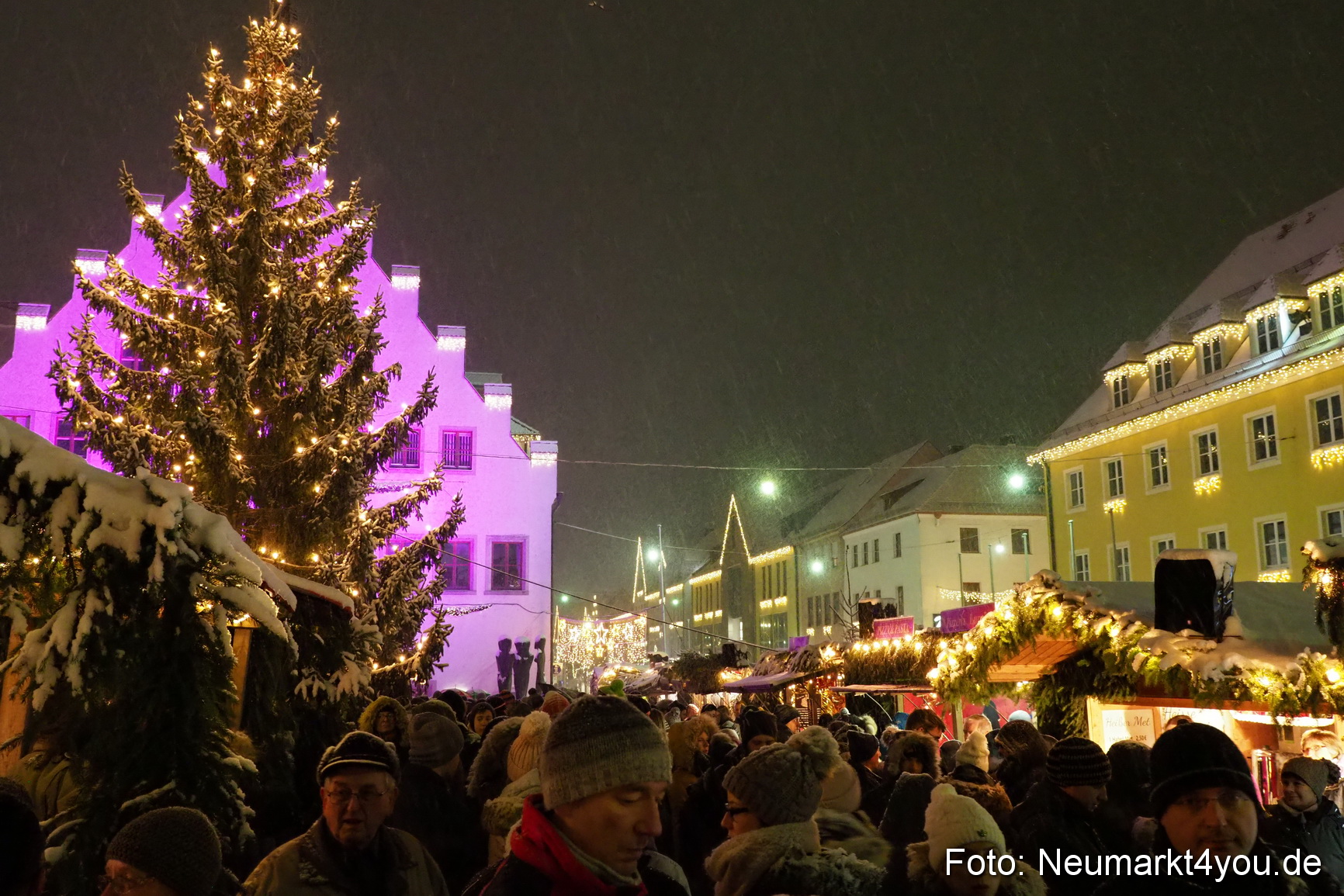 Weihnachtsmarkt Neumarkt 031217 0005