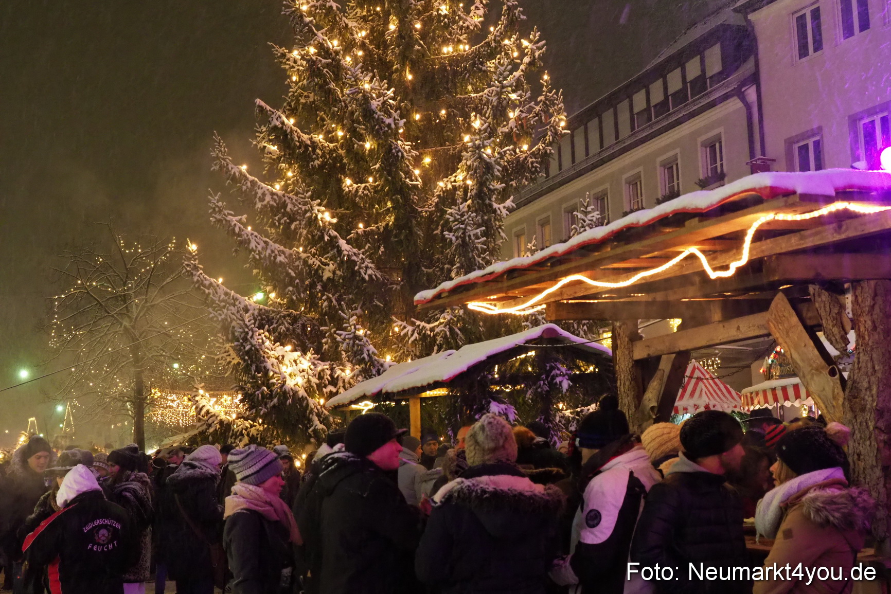 Weihnachtsmarkt Neumarkt 031217 0014