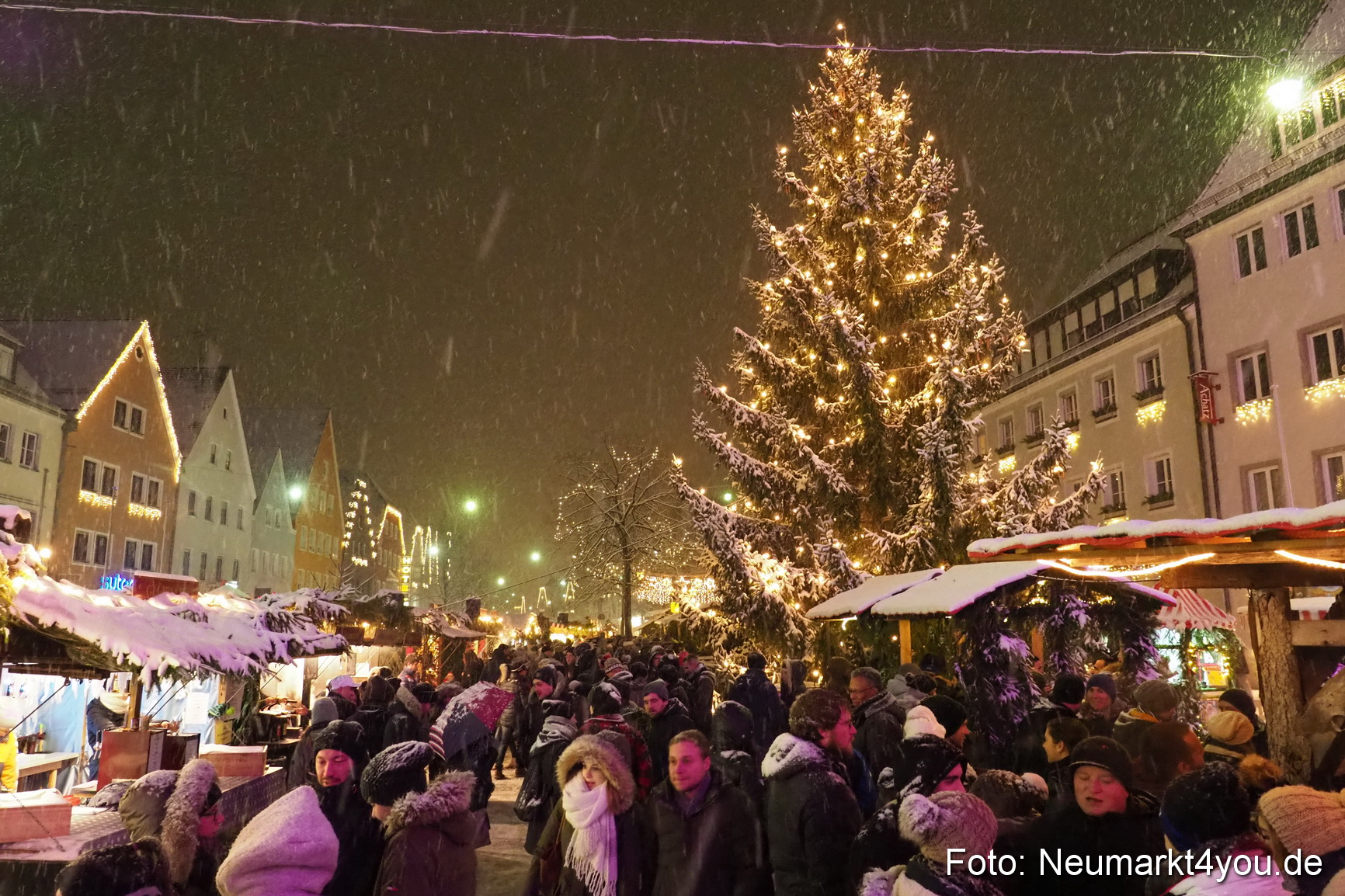 Weihnachtsmarkt Neumarkt 031217 0022