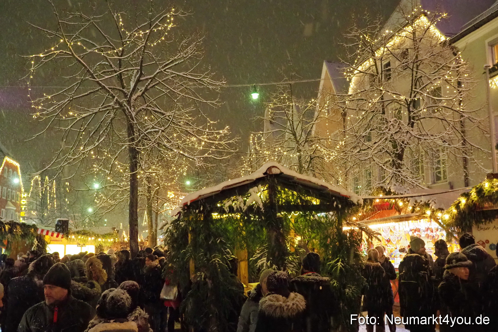 Weihnachtsmarkt Neumarkt 031217 0024