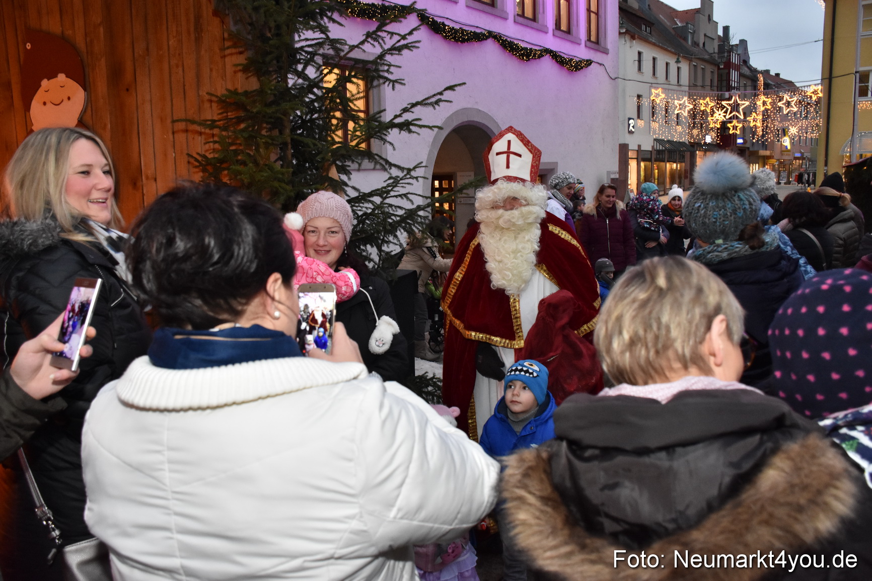 Weihnachtsmarkt Neumarkt 061217 0005