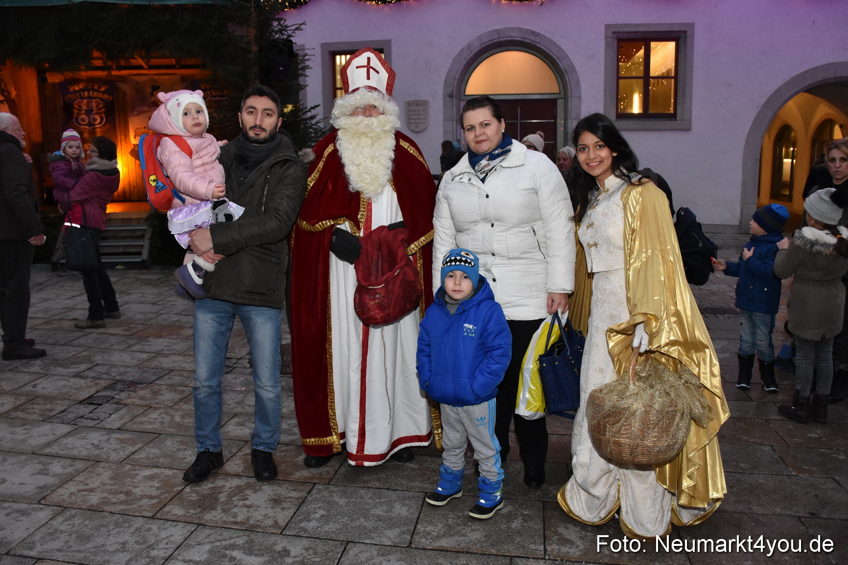 Weihnachtsmarkt Neumarkt 061217 0009