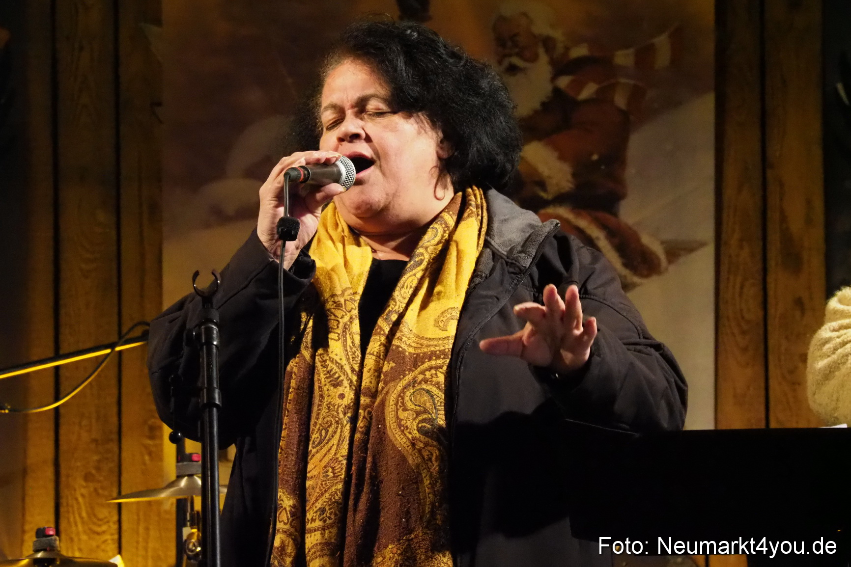 Weihnachtsmarkt Neumarkt 071217 0016