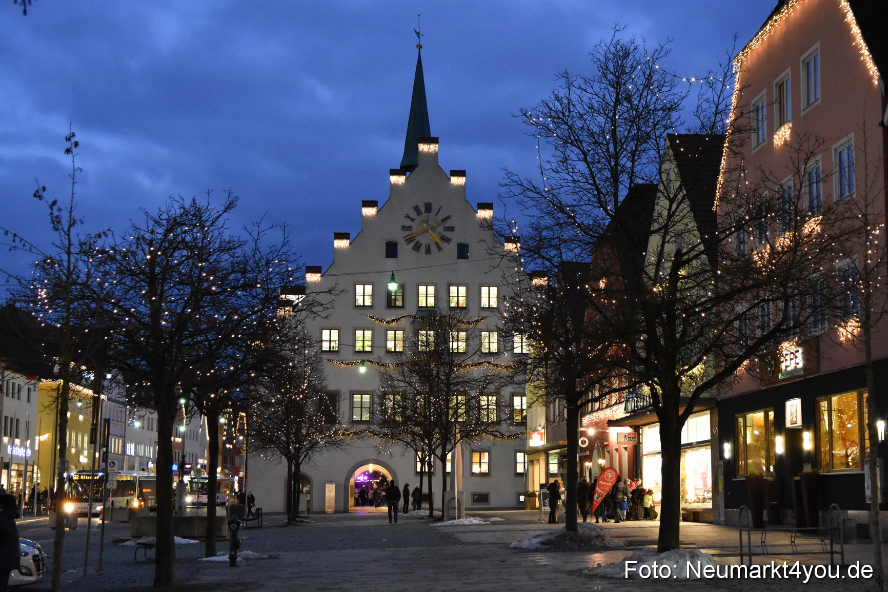 Weihnachtsmarkt Neumarkt 121217 0002
