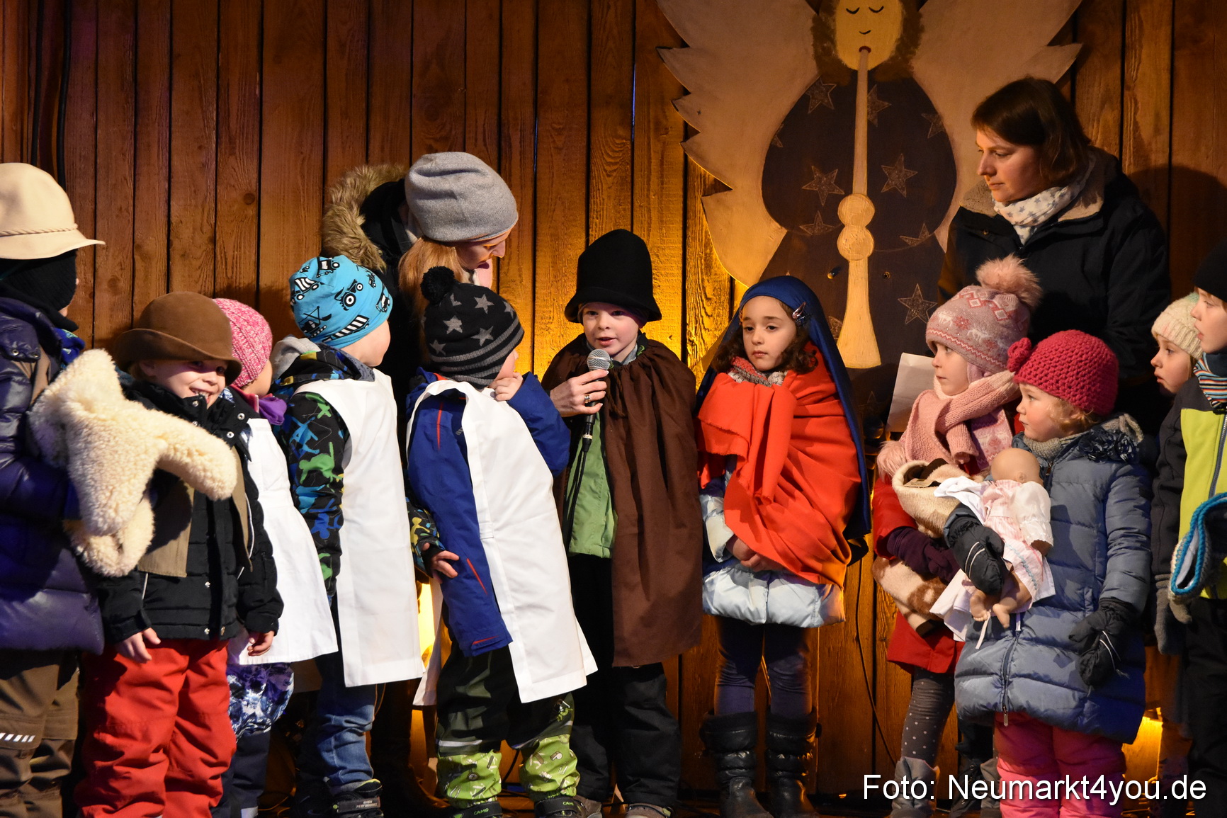 Weihnachtsmarkt Neumarkt 151217 0004