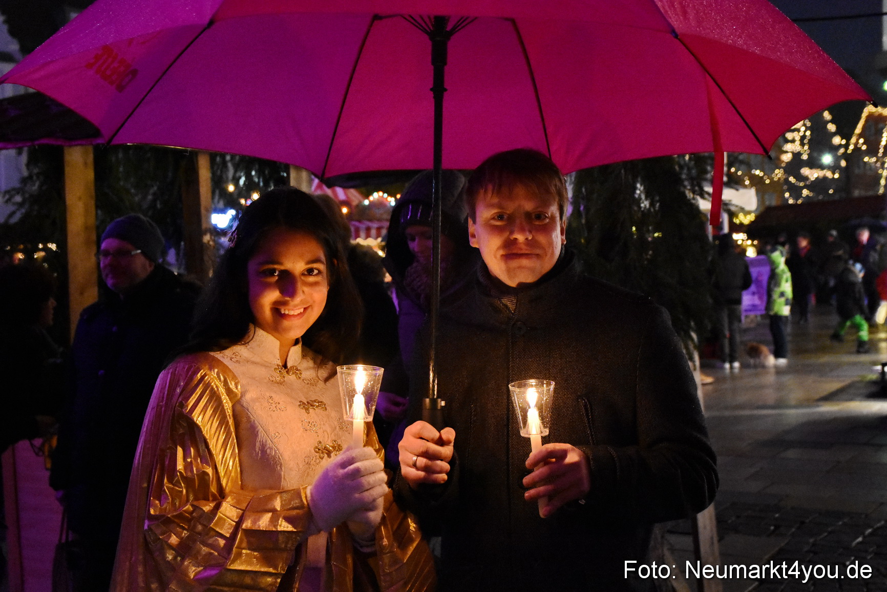 Weihnachtsmarkt Neumarkt 151217 0011