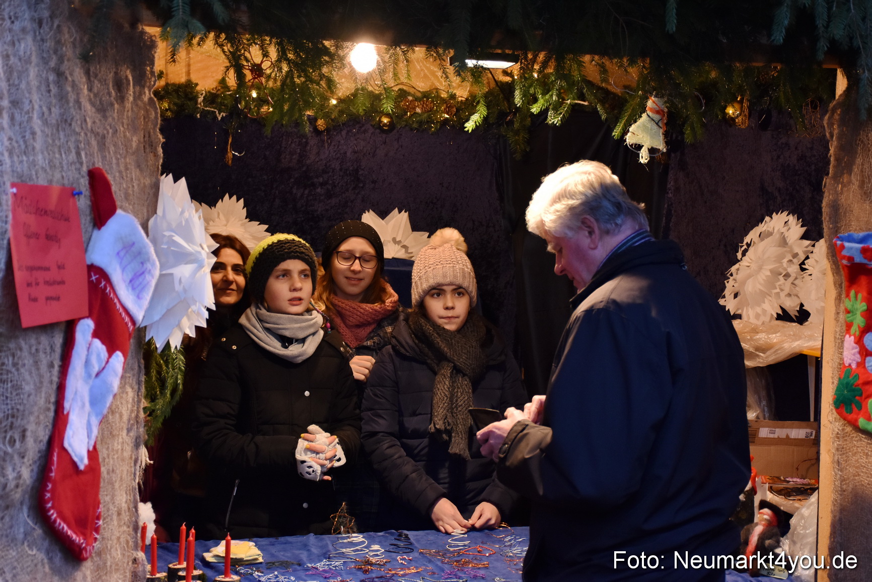 Weihnachtsmarkt Neumarkt 301117 0006