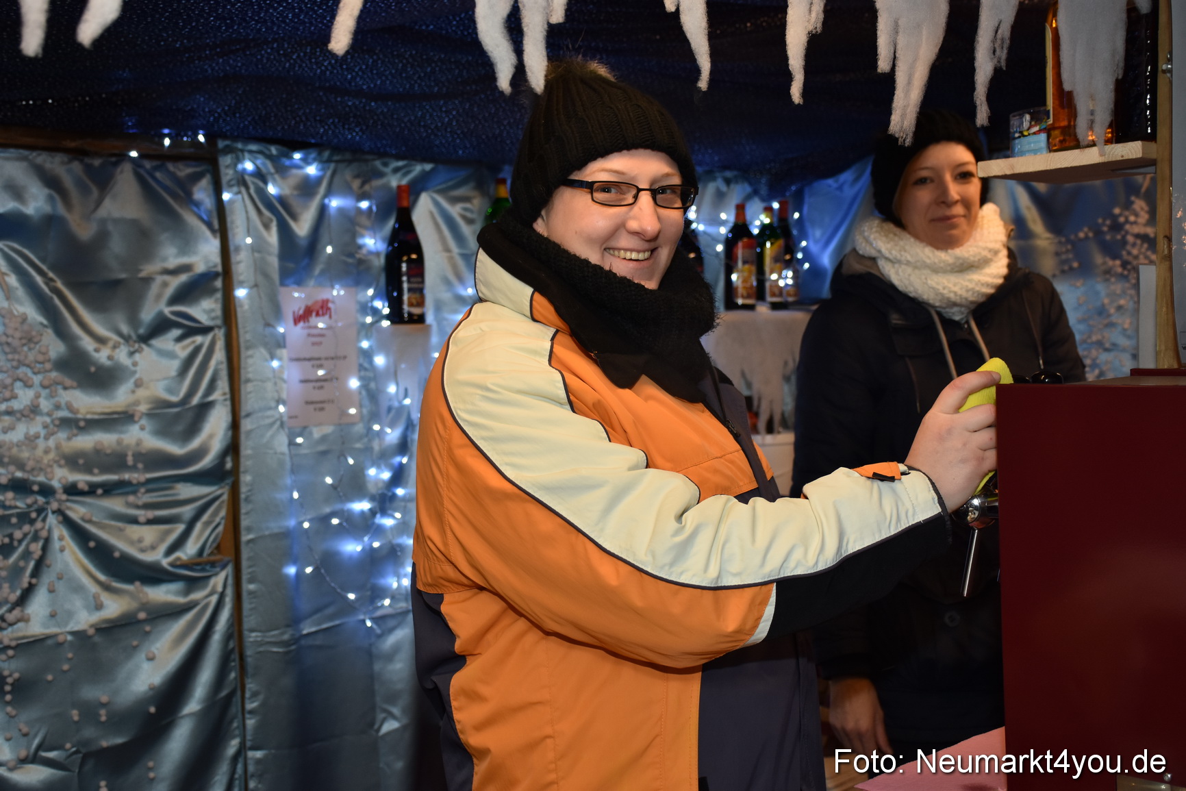 Weihnachtsmarkt Neumarkt 301117 0020