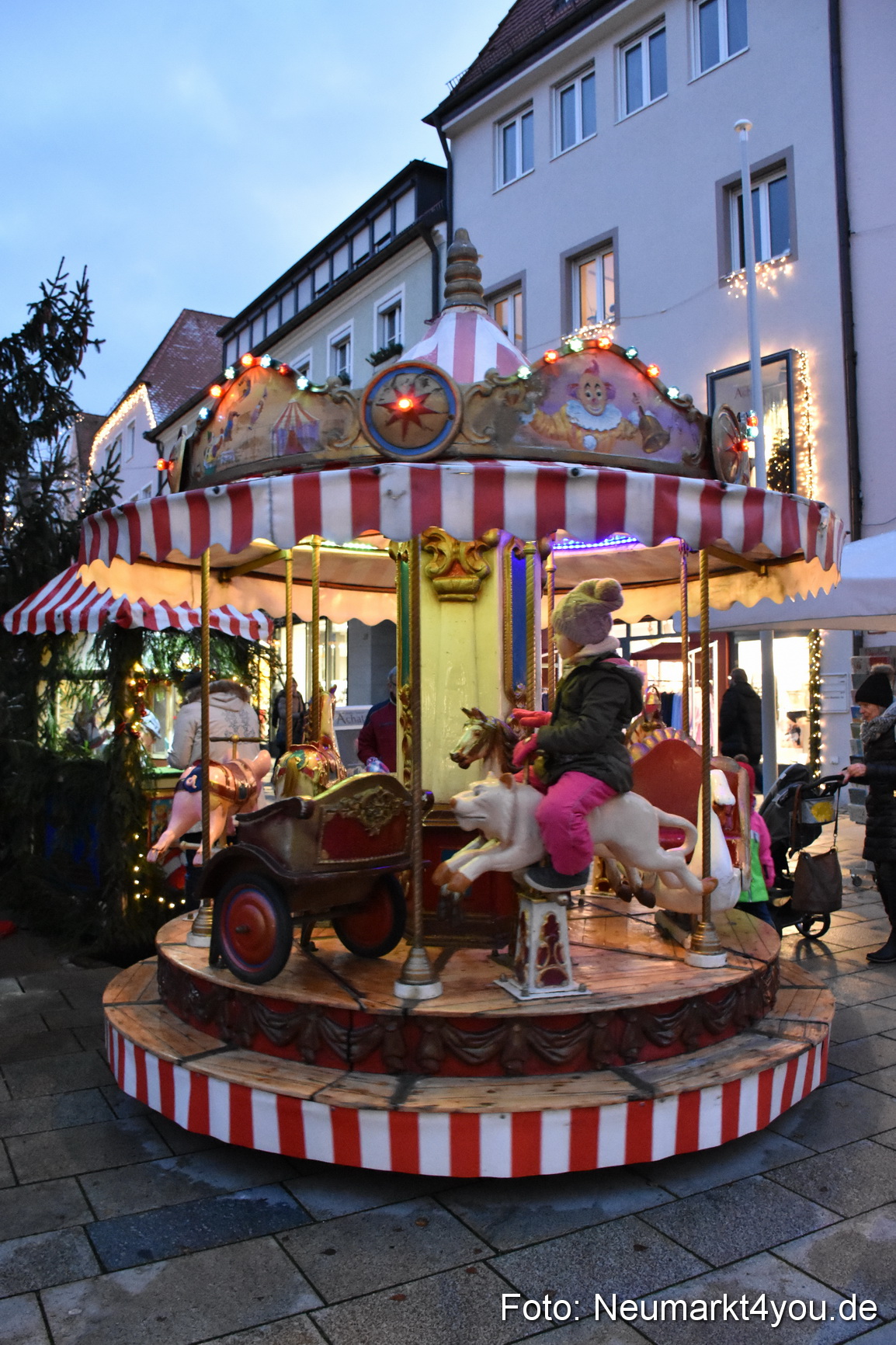 Weihnachtsmarkt Neumarkt 301117 0026