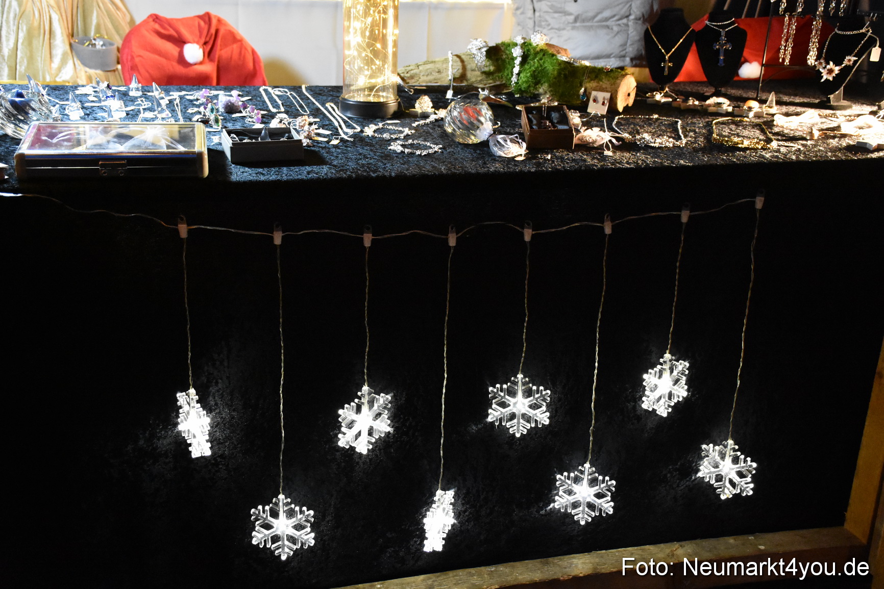 Weihnachtsmarkt Neumarkt 301117 0040