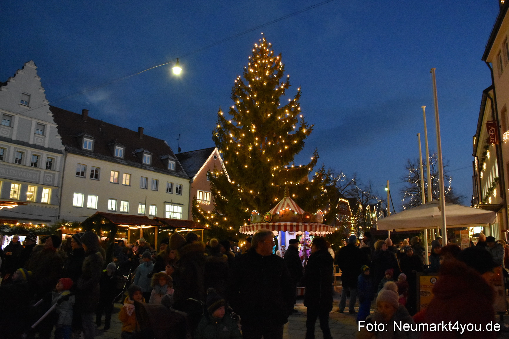 Weihnachtsmarkt Neumarkt 301117 0042