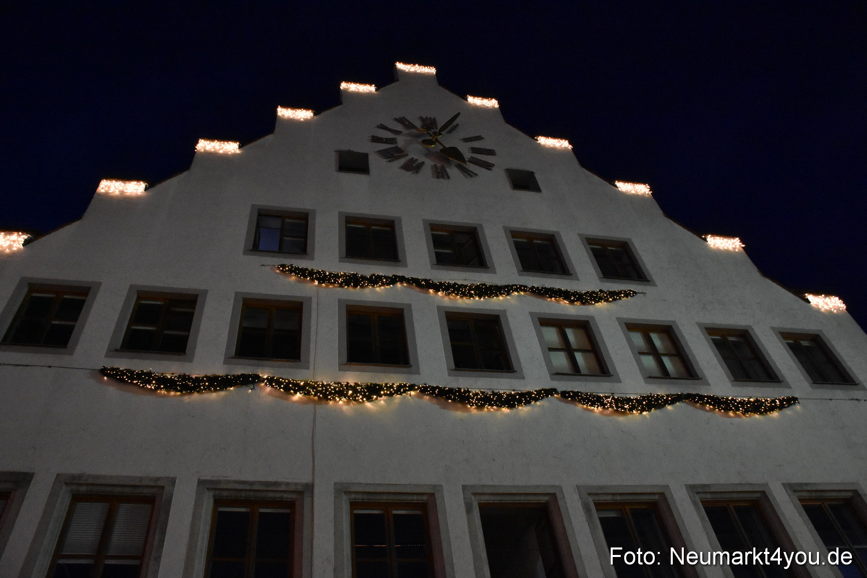 Weihnachtsmarkt Neumarkt 301117 0046