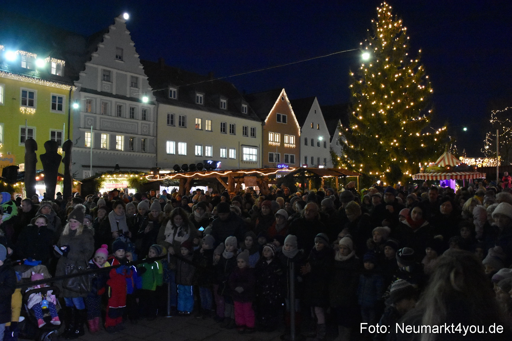 Weihnachtsmarkt Neumarkt 301117 0050