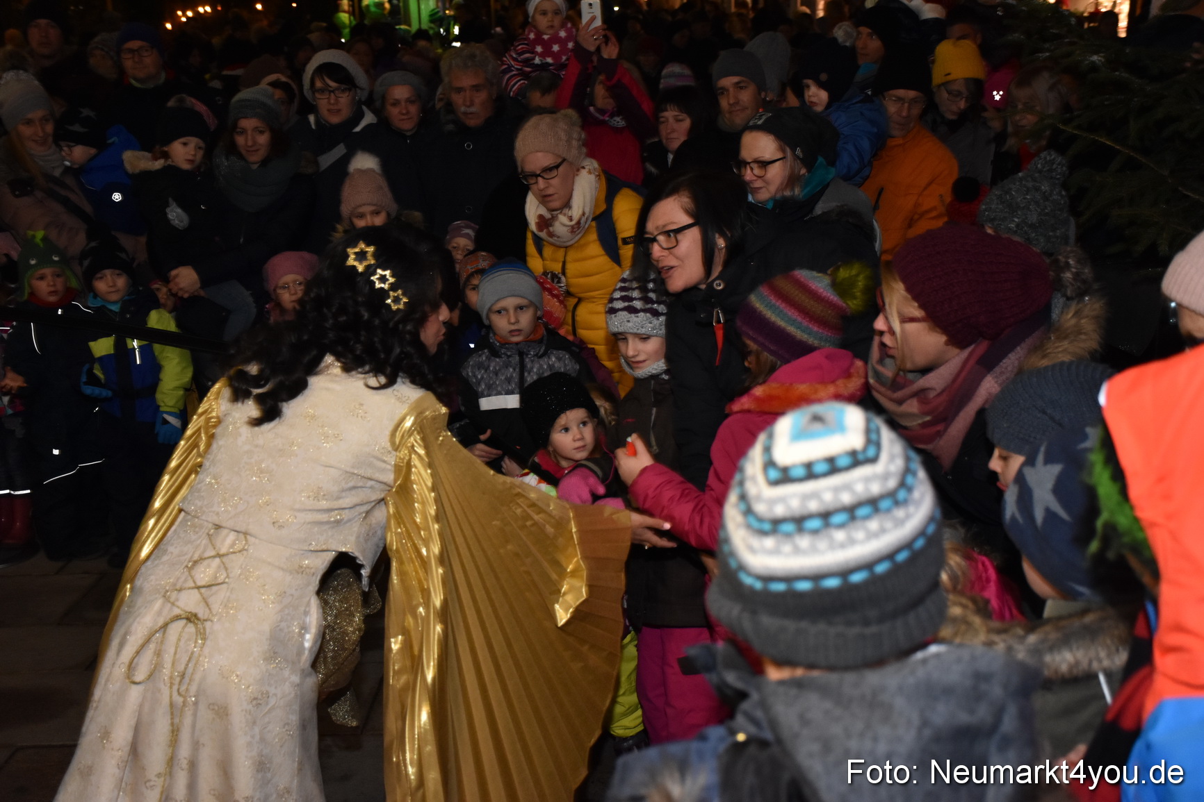 Weihnachtsmarkt Neumarkt 301117 0053