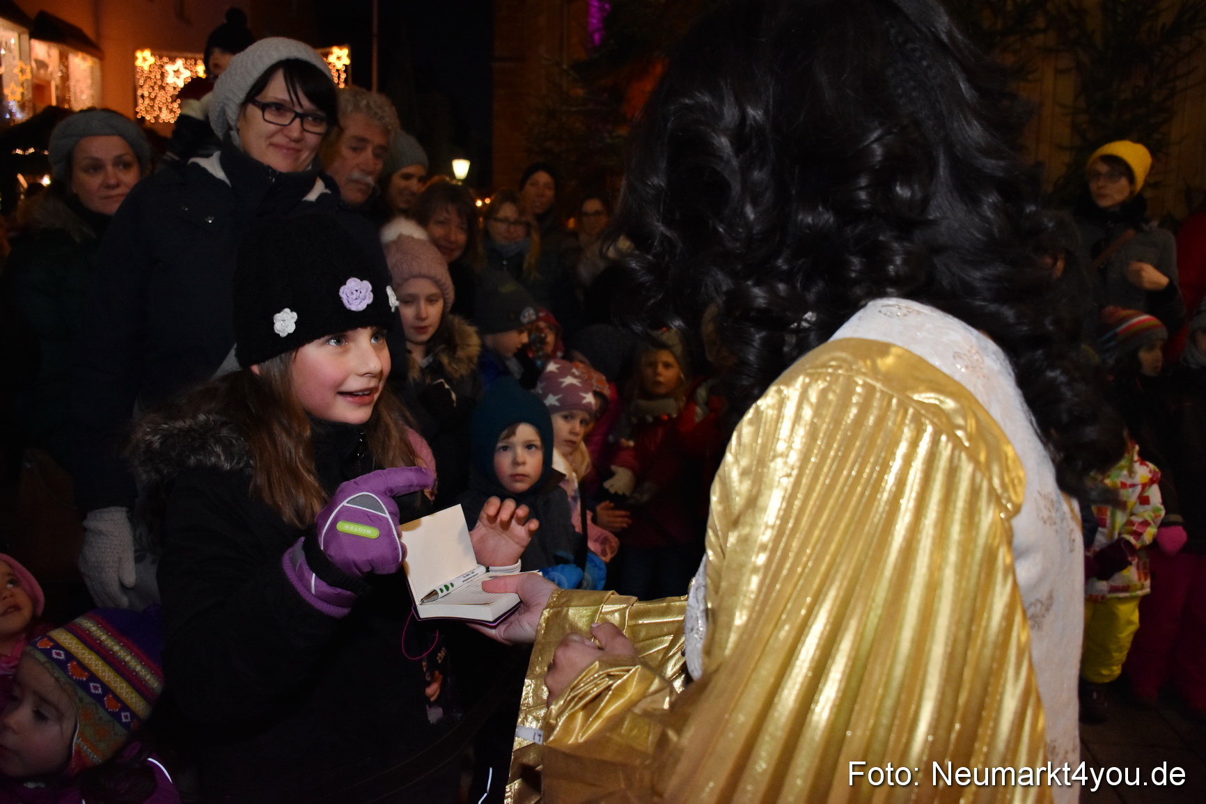 Weihnachtsmarkt Neumarkt 301117 0058