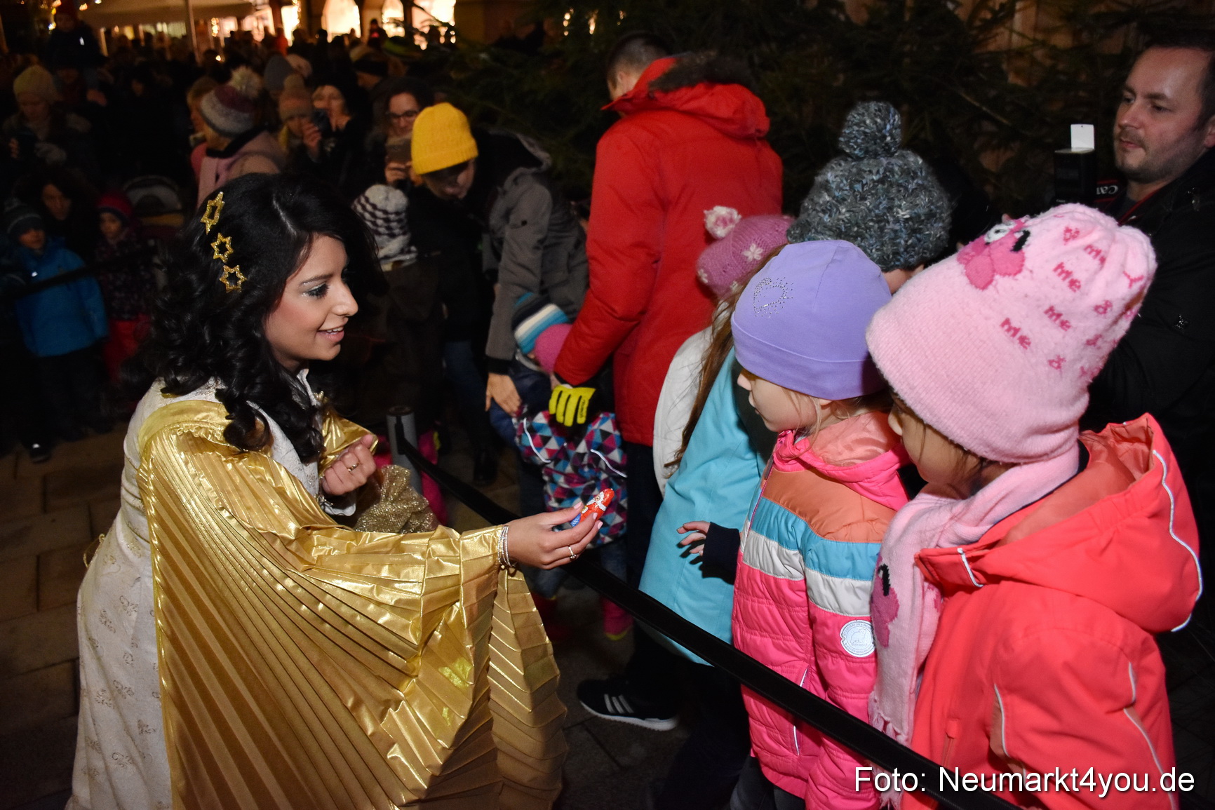 Weihnachtsmarkt Neumarkt 301117 0061