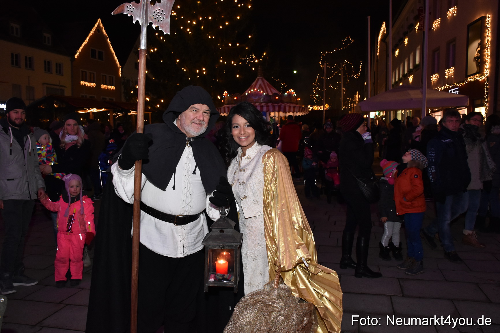 Weihnachtsmarkt Neumarkt 301117 0072