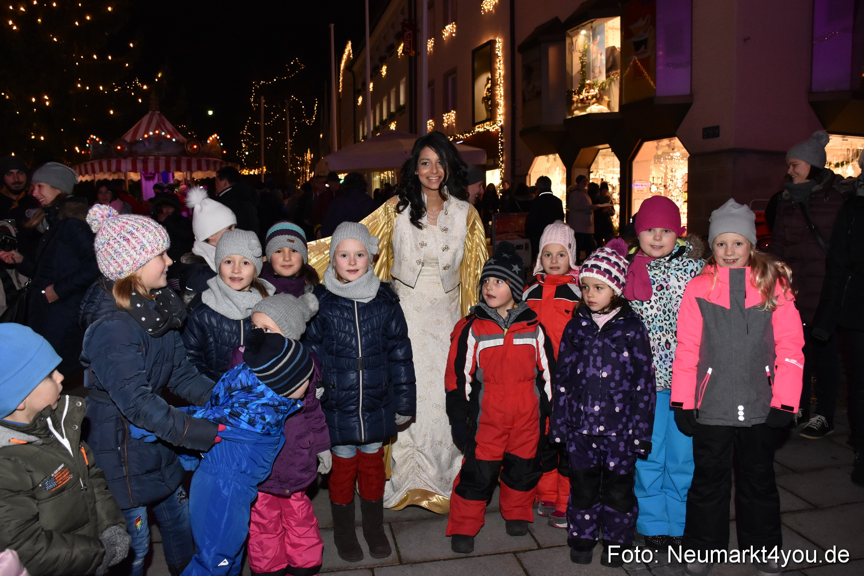 Weihnachtsmarkt Neumarkt 301117 0073