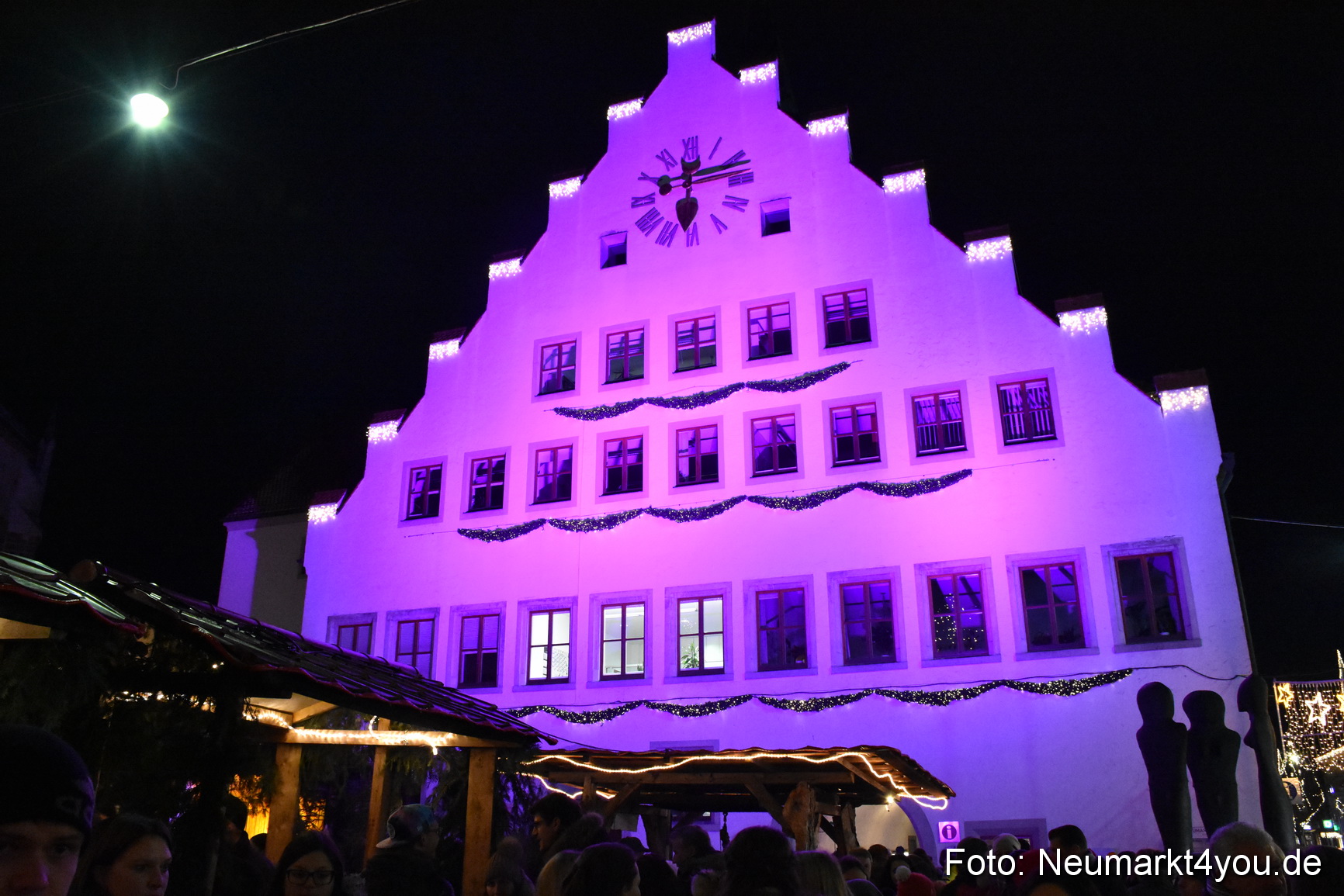 Weihnachtsmarkt Neumarkt 301117 0078
