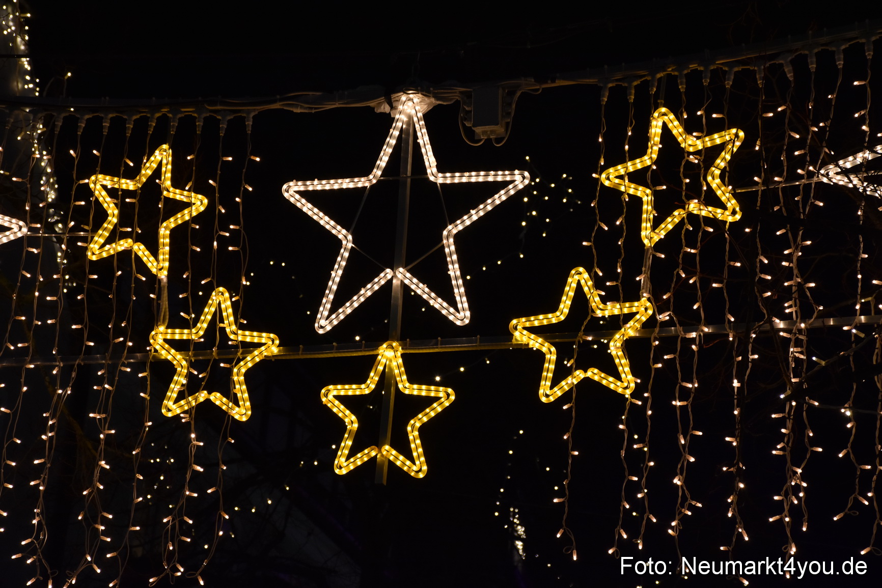 Weihnachtsmarkt Neumarkt 301117 0085