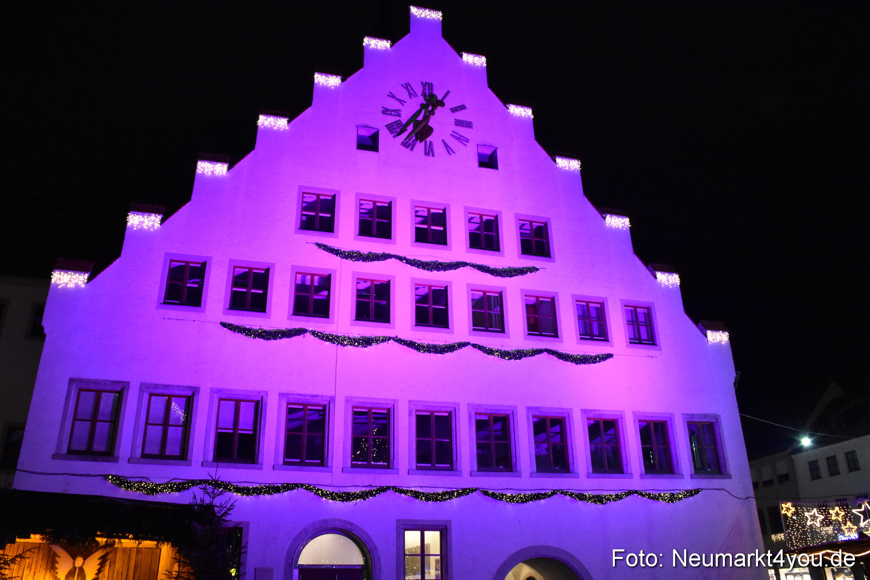 Weihnachtsmarkt Neumarkt 301117 0090