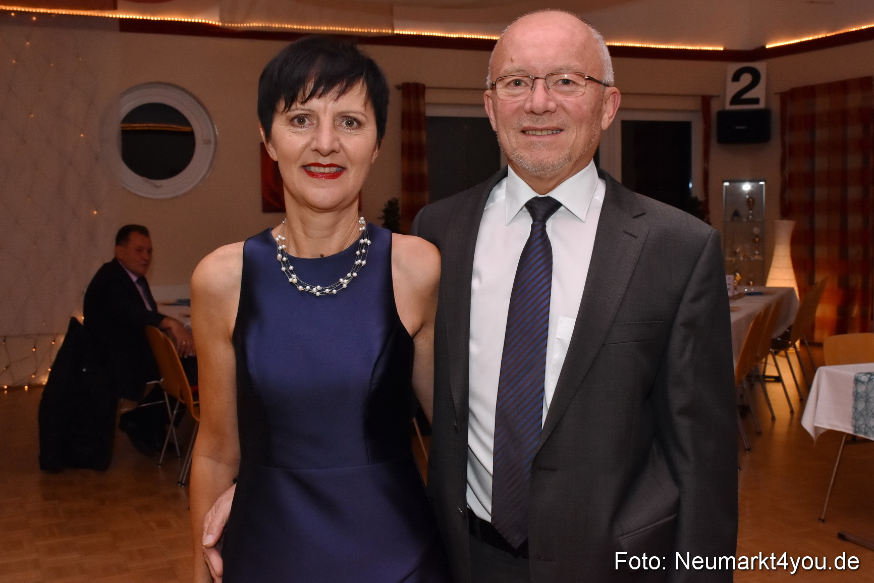 41 Herbstball Blau Silber ASV Neumarkt 0004