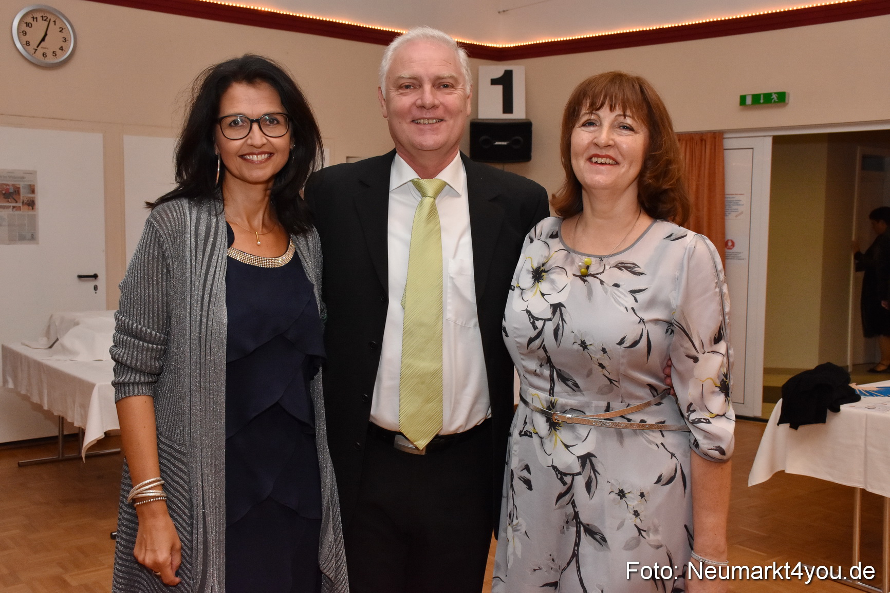 41 Herbstball Blau Silber ASV Neumarkt 0005