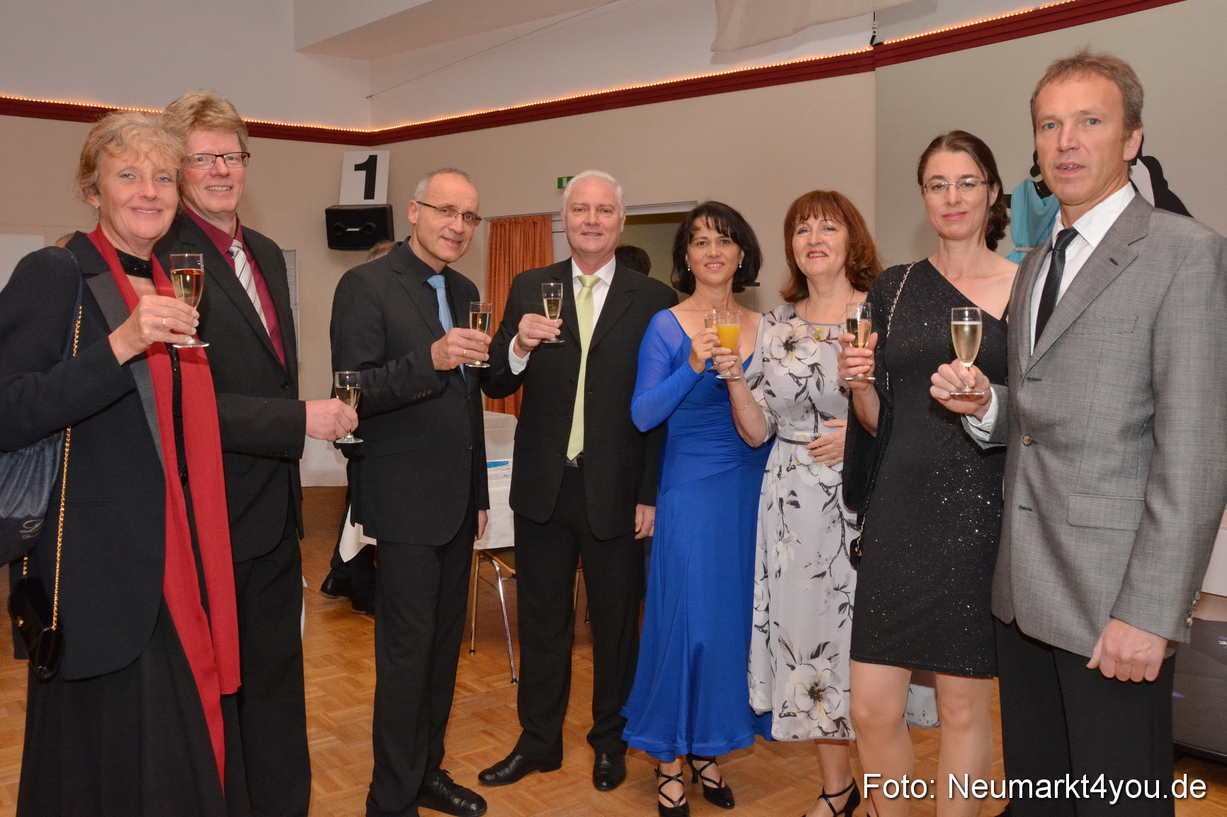 41 Herbstball Blau Silber ASV Neumarkt 0011