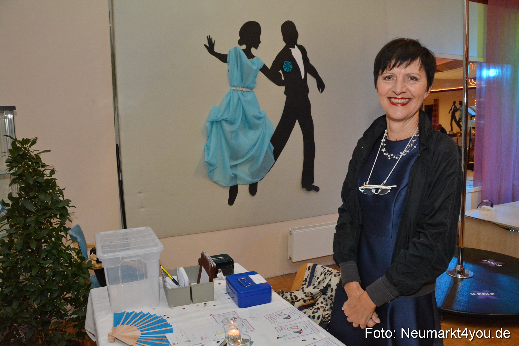 41 Herbstball Blau Silber ASV Neumarkt 0012