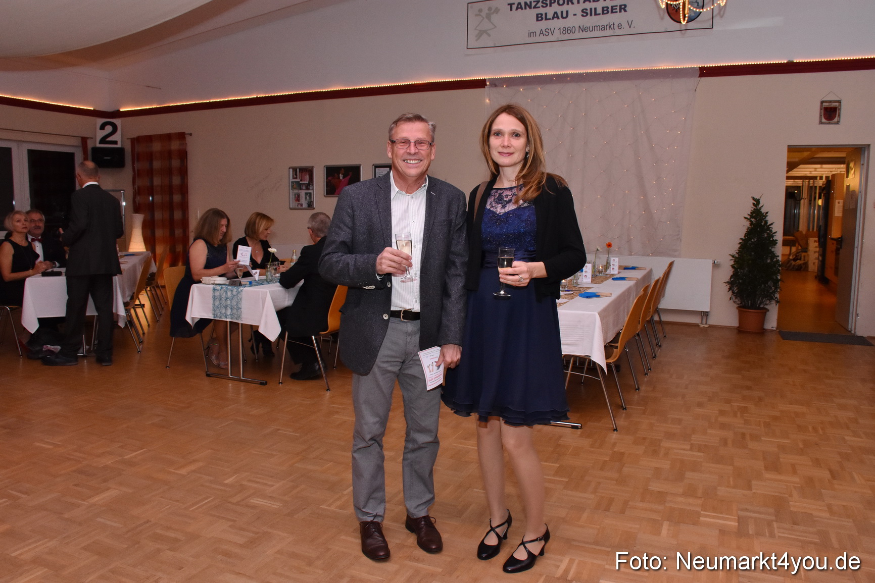 41 Herbstball Blau Silber ASV Neumarkt 0016