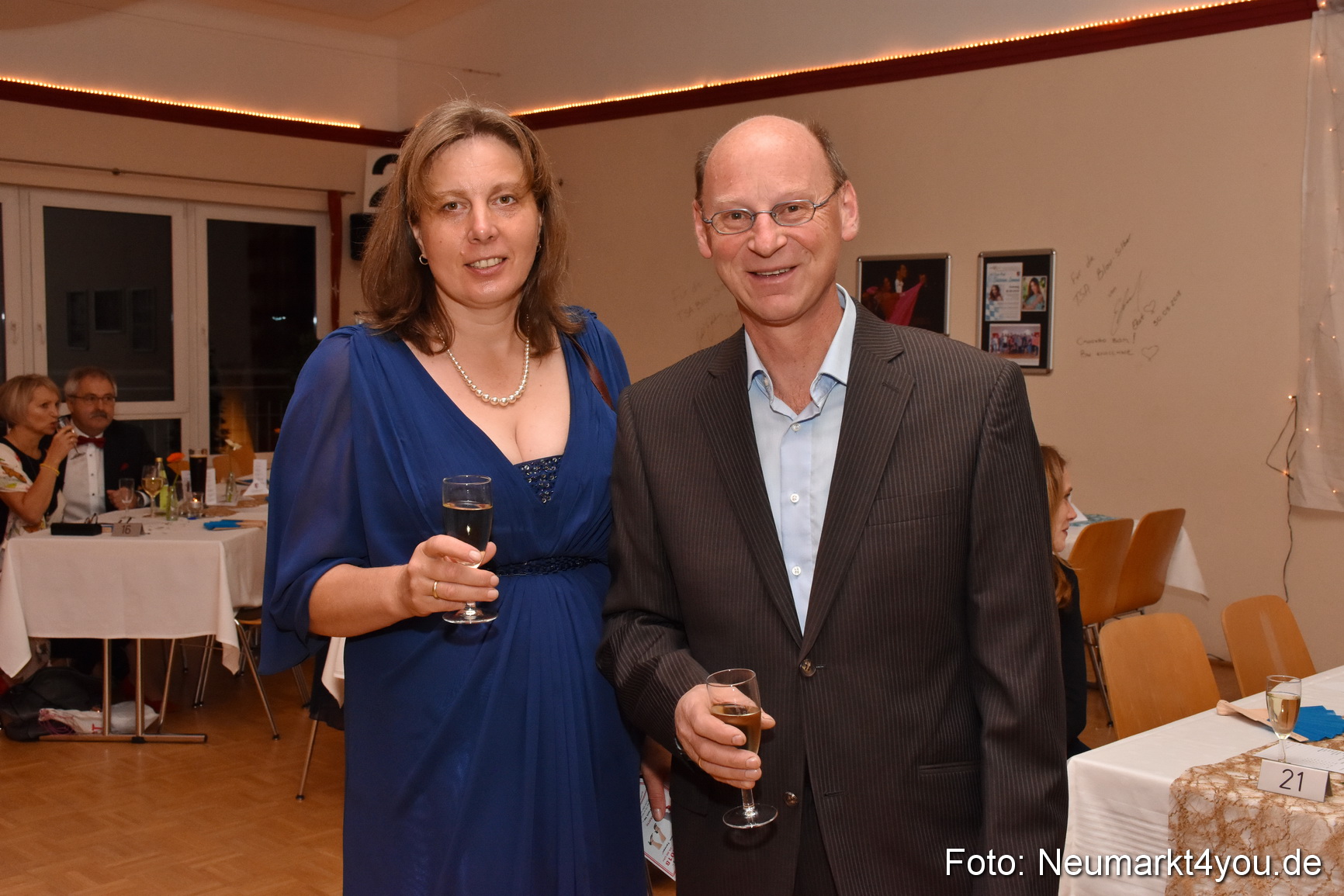 41 Herbstball Blau Silber ASV Neumarkt 0018