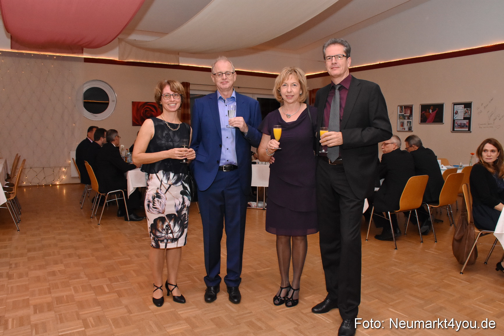 41 Herbstball Blau Silber ASV Neumarkt 0029