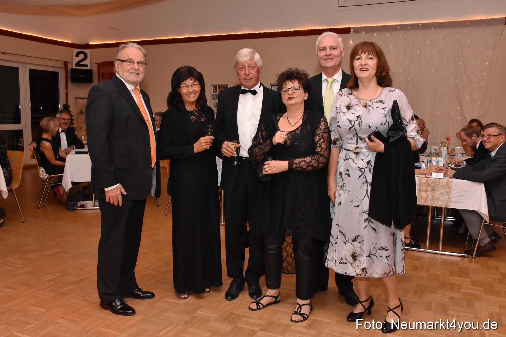 41 Herbstball Blau Silber ASV Neumarkt 0045