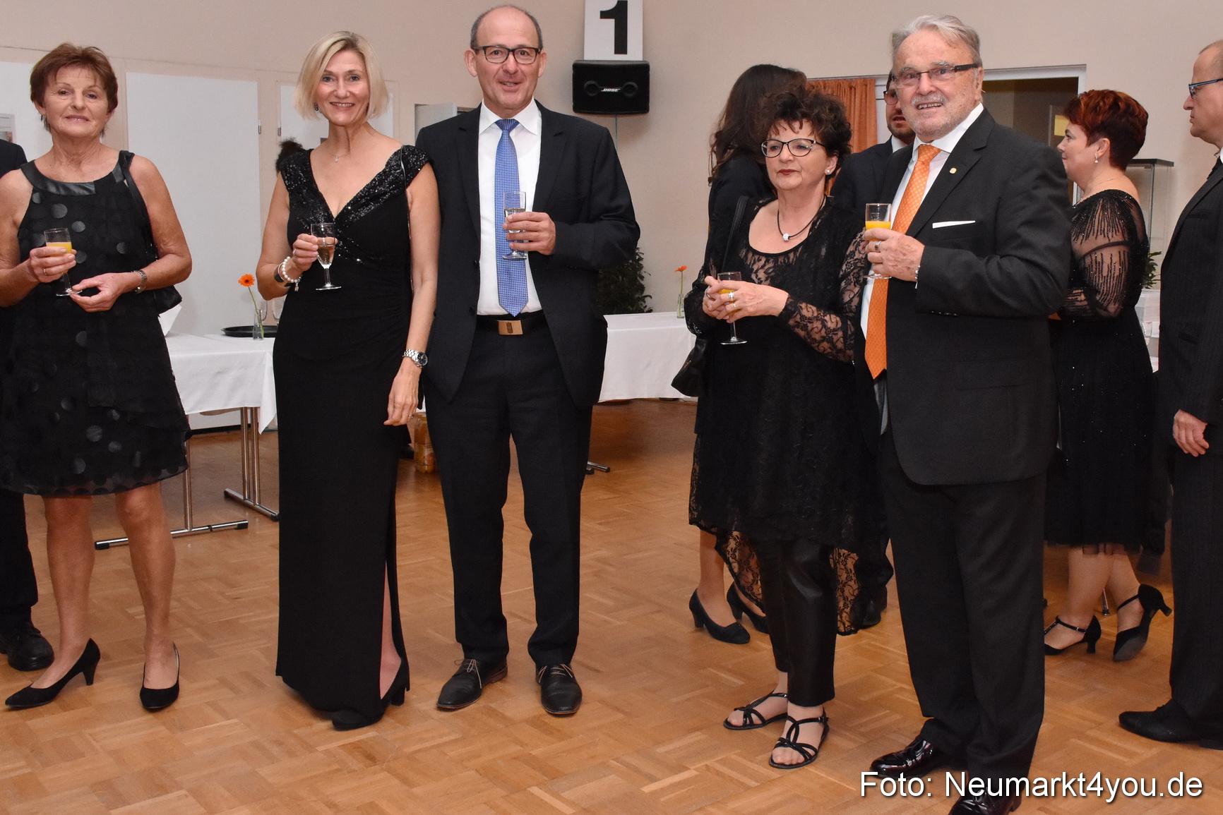 41 Herbstball Blau Silber ASV Neumarkt 0049