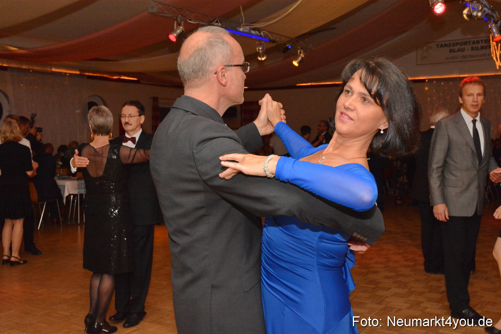 41 Herbstball Blau Silber ASV Neumarkt 0074