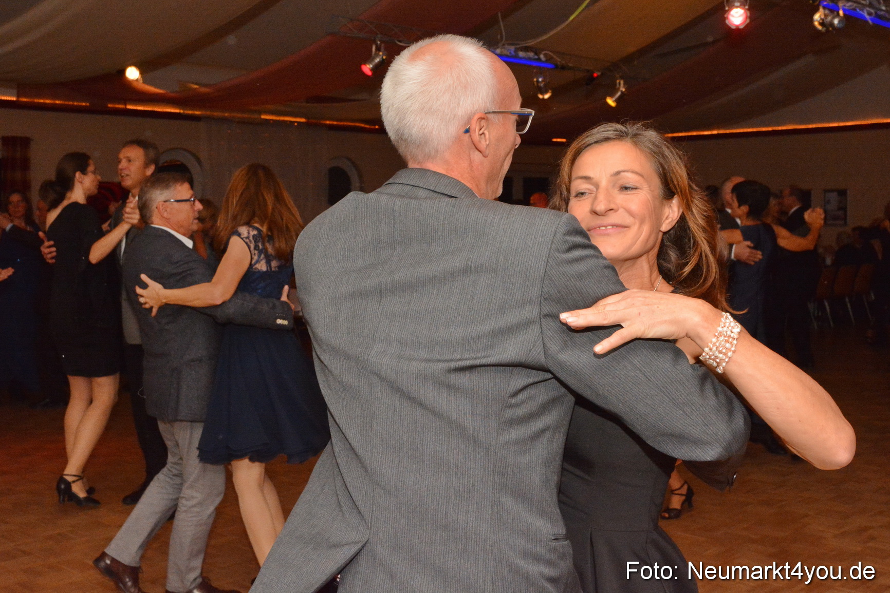 41 Herbstball Blau Silber ASV Neumarkt 0085